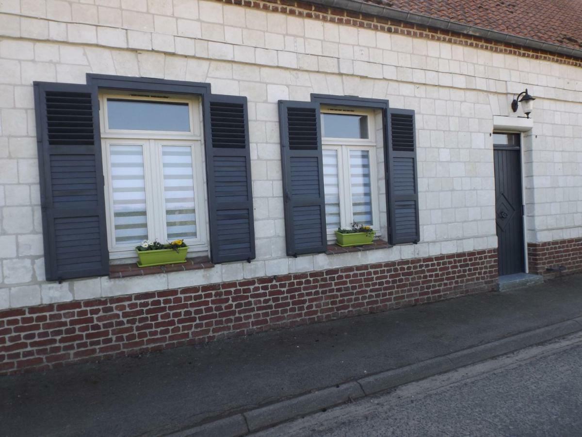 Le Gite Des Menhirs Mont-Saint-Eloi エクステリア 写真